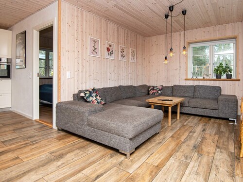 10 Person Holiday Home in Glesborg
