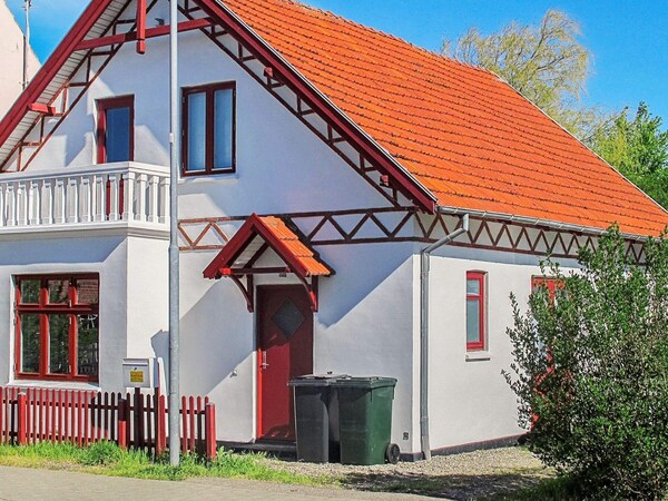 Holiday Home In Holeby - Rødby Sogn