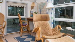 Balcony - Traditional Holiday Home in Hvide Sande With Terrace (Hvide Sande)
