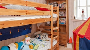 3 bedrooms, cribs/infant beds - Pleasing Holiday Home in Ebeltoft With Whirlpool (Ebeltoft)