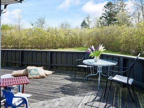 Balcony - Pleasing Holiday Home in Ebeltoft With Whirlpool (Ebeltoft)