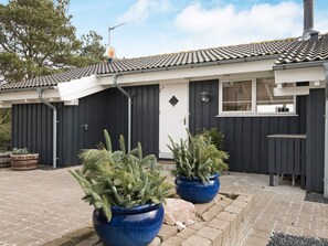 House | Exterior - 4 Star Holiday Home in Ebeltoft (Ebeltoft)