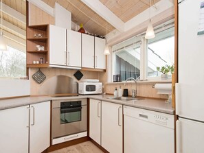 House | Interior - 4 Star Holiday Home in Ebeltoft (Ebeltoft)