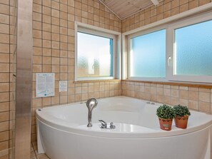 House | Spa treatment