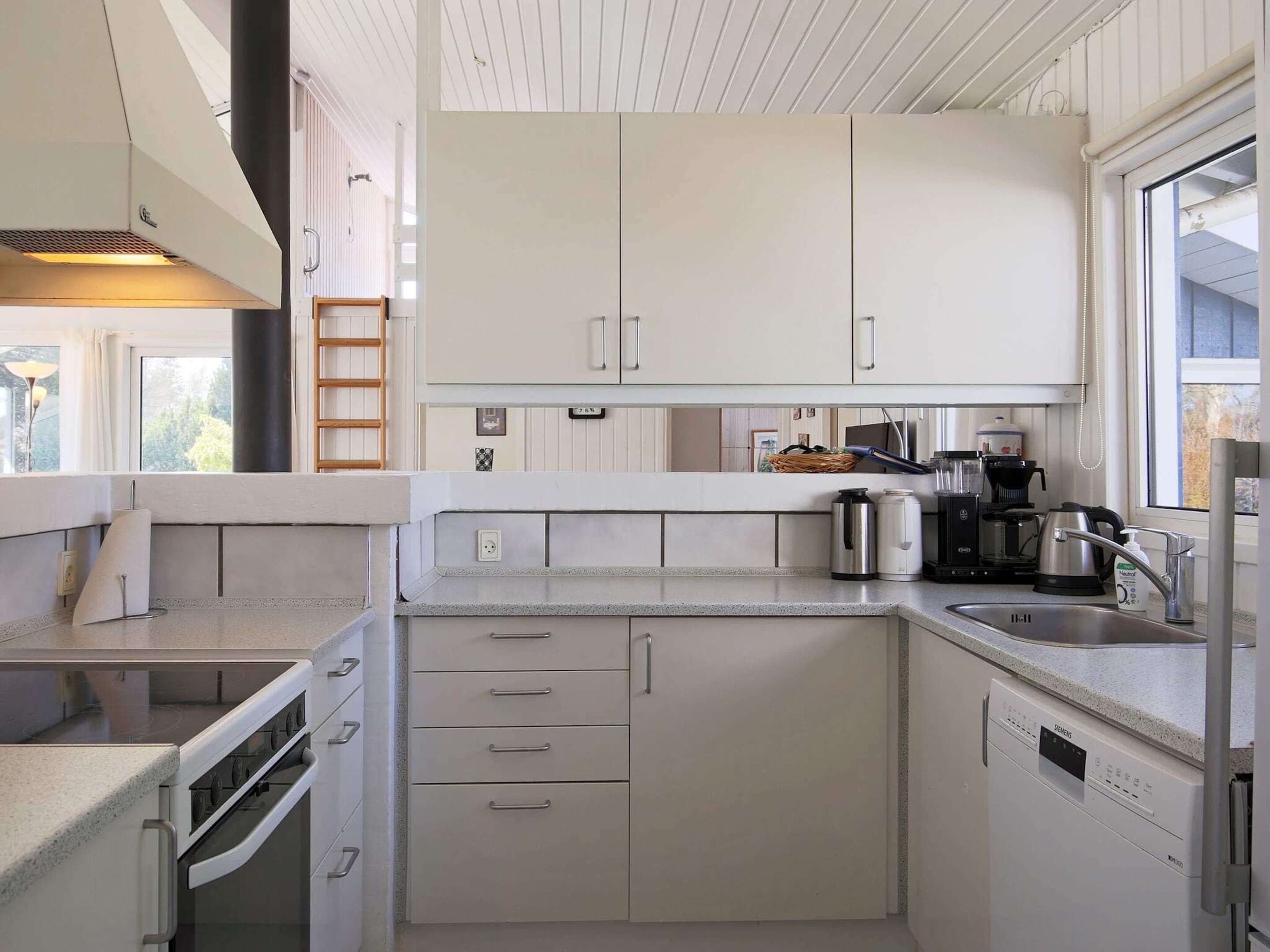 独立别墅 | 私人厨房 | 高脚椅