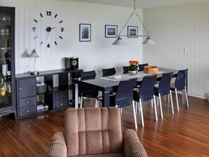 House | Dining - 10 Person Holiday Home in Lyngseidet (Lyngen)