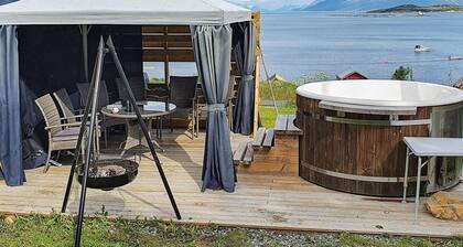 10 Person Holiday Home in Lyngseidet