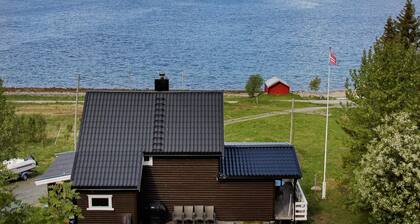 10 Person Holiday Home in Lyngseidet