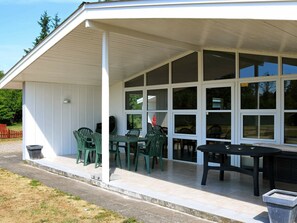 Exterior - Gorgeous Holiday Home in Jutland, Syddanmark With Terrace (Toftlund)