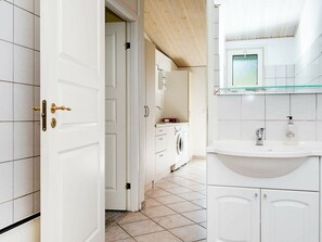 Bathroom - Gorgeous Holiday Home in Jutland, Syddanmark With Terrace (Toftlund)