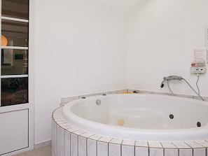 House | Spa treatment