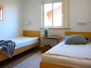 2 bedrooms, individually furnished, bed sheets