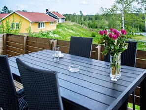Exterior - 8 Person Holiday Home in HOK (Hok)
