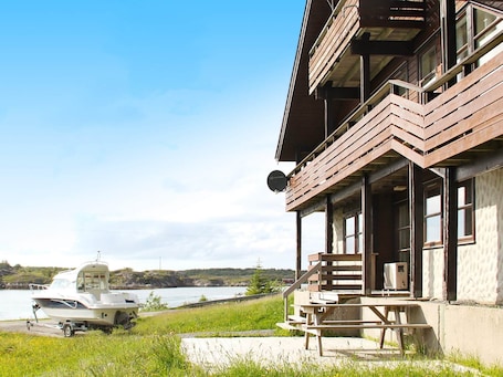House | Exterior. 5 Person Holiday Home in Selsoyvik
