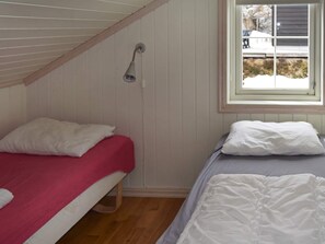Casa | 4 quartos, individualmente mobiliados