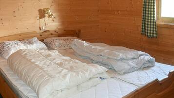3 bedrooms, individually furnished