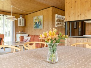 House | Interior - 6 Person Holiday Home in Blavand (Blavand)