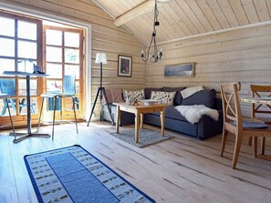Living room - 5 Person Holiday Home in Fängersfors (Fengersfors)