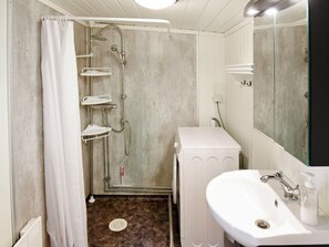 Shower - 6 Person Holiday Home in Uddevalla (Uddevalla)