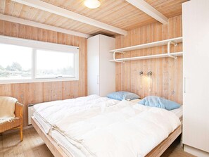 House | 4 bedrooms - 9 Person Holiday Home in Bindslev (Bindslev)