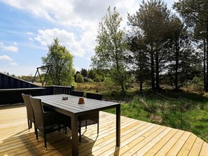 House | Outdoor dining - 9 Person Holiday Home in Bindslev (Bindslev)