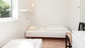 3 bedrooms, cribs/infant beds - Beautiful Holiday Home in Grenaa With Sauna (Grenaa)