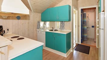 Maison | Cuisine privée | Réfrigérateur, micro-ondes, plaque de cuisson, lave-vaisselle