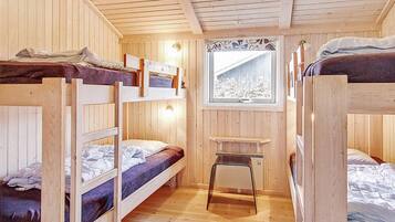 4 Schlafzimmer, Babybetten