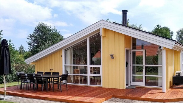 Property grounds - Alluring Holiday Home in Juelsminde With Terrace (Horsens)