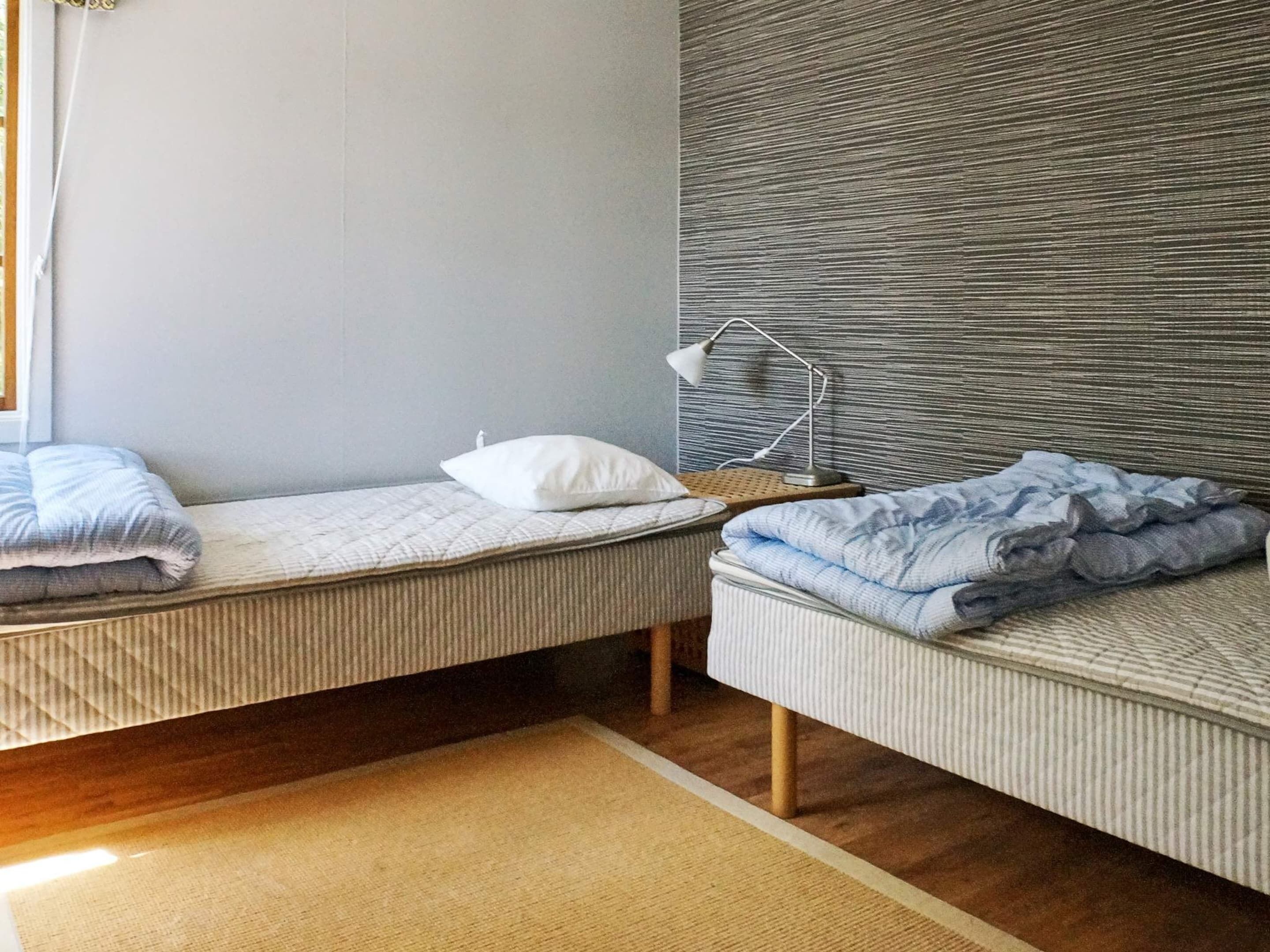2 Schlafzimmer, individuell eingerichtet, Bettwäsche
