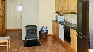 2 bedrooms, individually furnished - Holiday Home in Todalen (Surnadal)