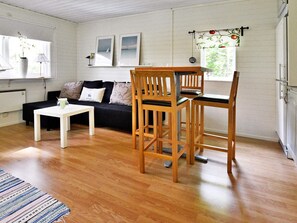 House | Dining