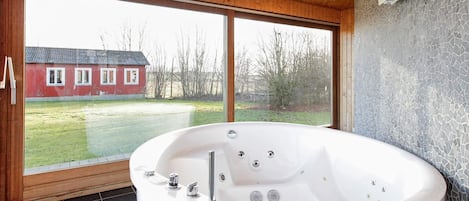 House | Spa treatment