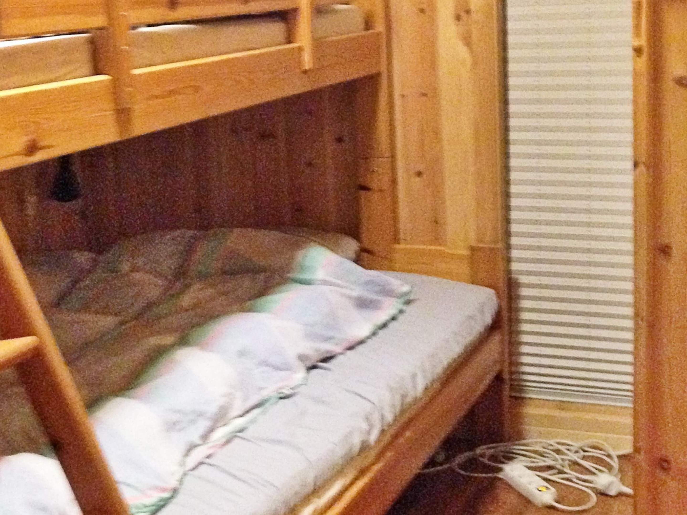 5 bedrooms, individually furnished