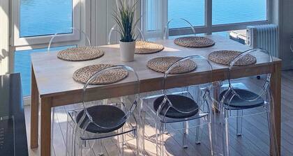 6 Person Holiday Home in Urangsvag