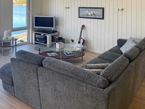 Living area - 5 Star Holiday Home in Urangsvag (Bomlo)