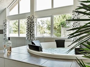 House | Spa treatment