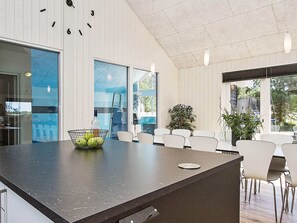 House | Dining