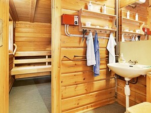 Shower - Holiday Home in Karl Gustav (Karl Gustav)