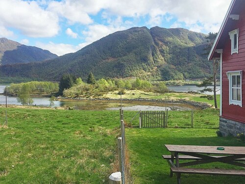 8 Person Holiday Home in Stadlandet