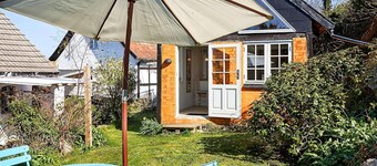 Vintage Holiday Home in Svaneke near Small Harbor