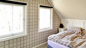 3 makuuhuonetta, yksilöllisesti kalustettu
