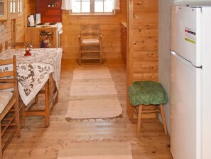 House | Dining - 4 Person Holiday Home in Leirvik i Sogn (Hyllestad)