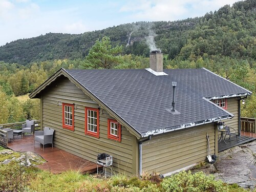 4 Person Holiday Home in Leirvik i Sogn
