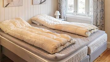 3 soverom, individuelt innredet og strykejern/-brett