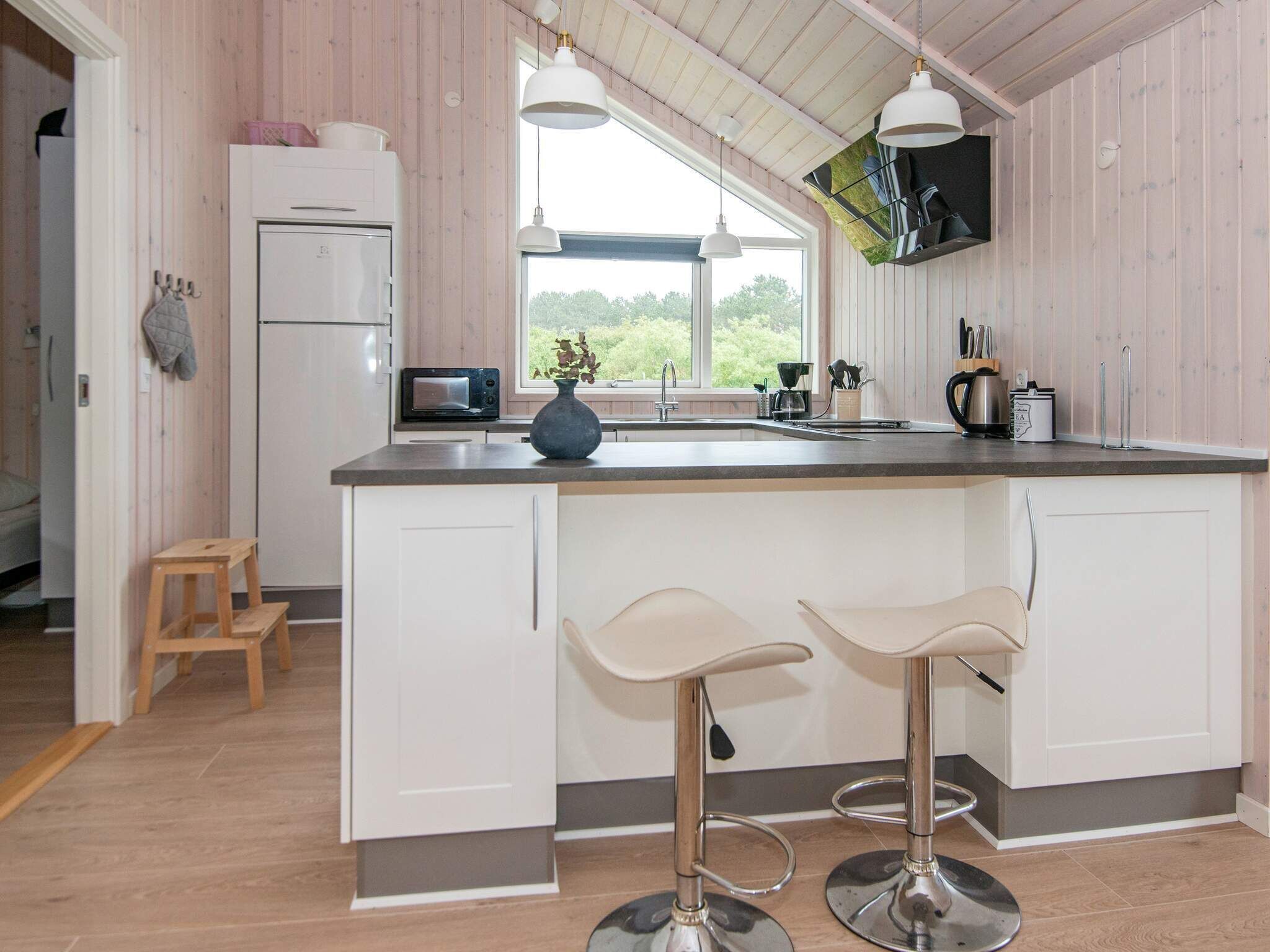 House | Private kitchen | Fridge, microwave, stovetop, dishwasher