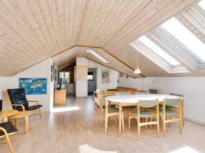 House | Dining