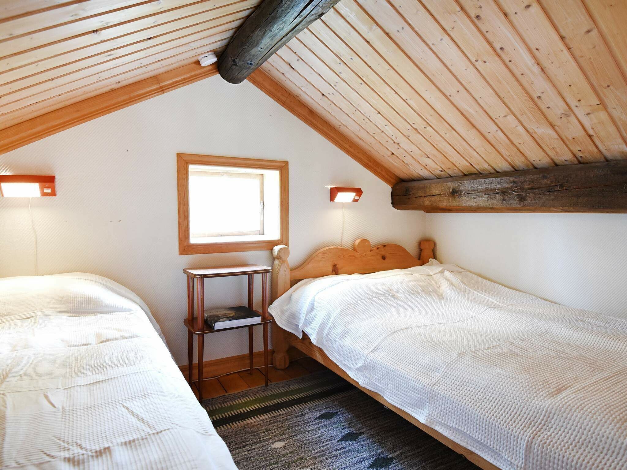 2 bedrooms