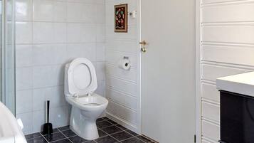 House | Bathroom