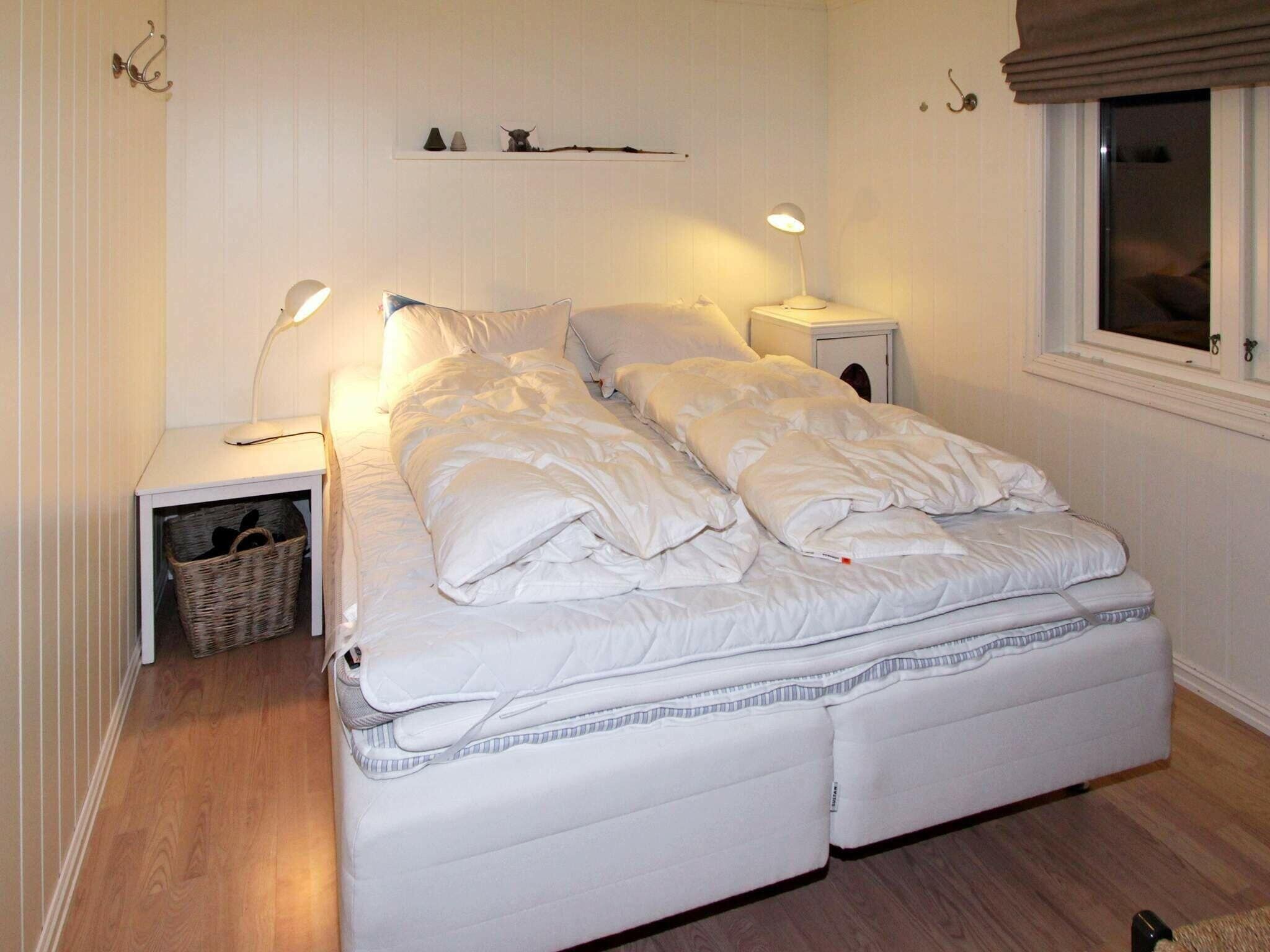 4 bedrooms, individually furnished